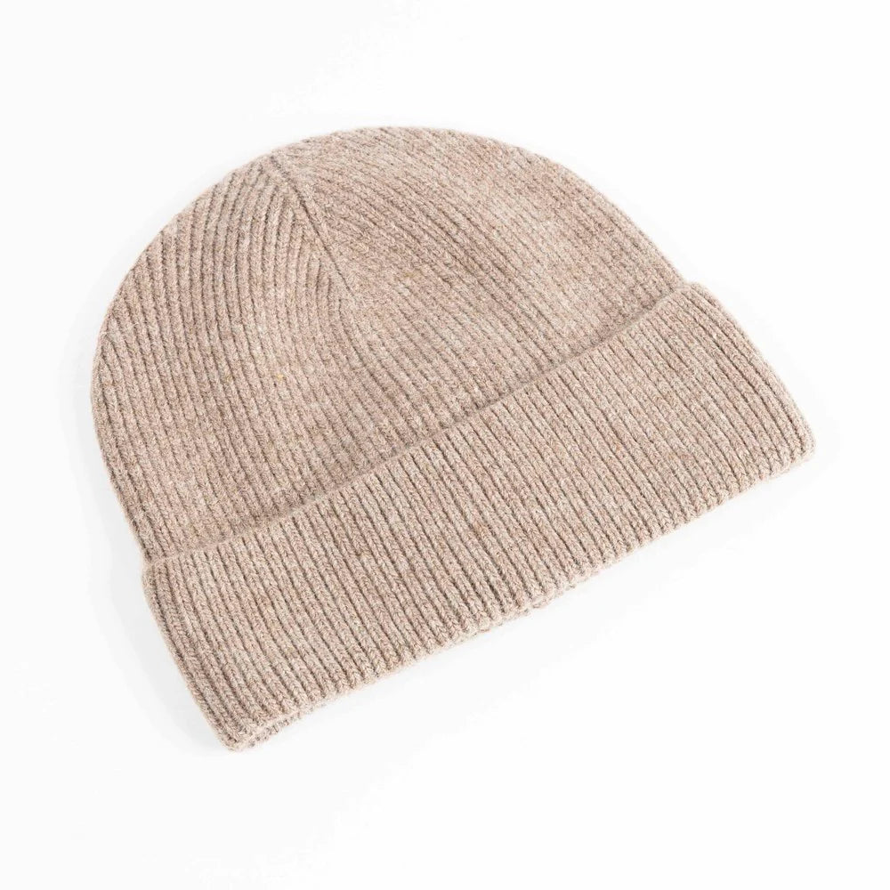 BeanieBeige_2000x2000_ca077b10-df17-451b-93bf-7019eca3076e.webp