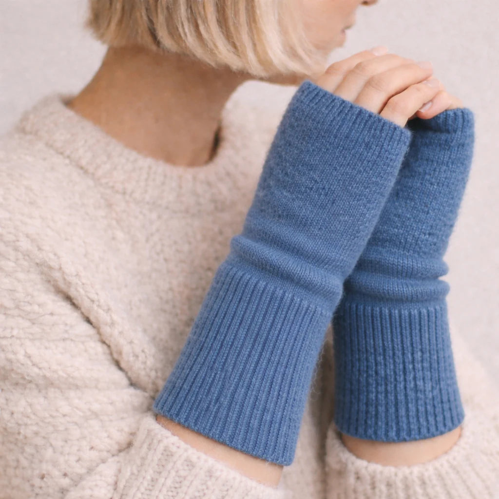 Bluejeanmittens1.webp