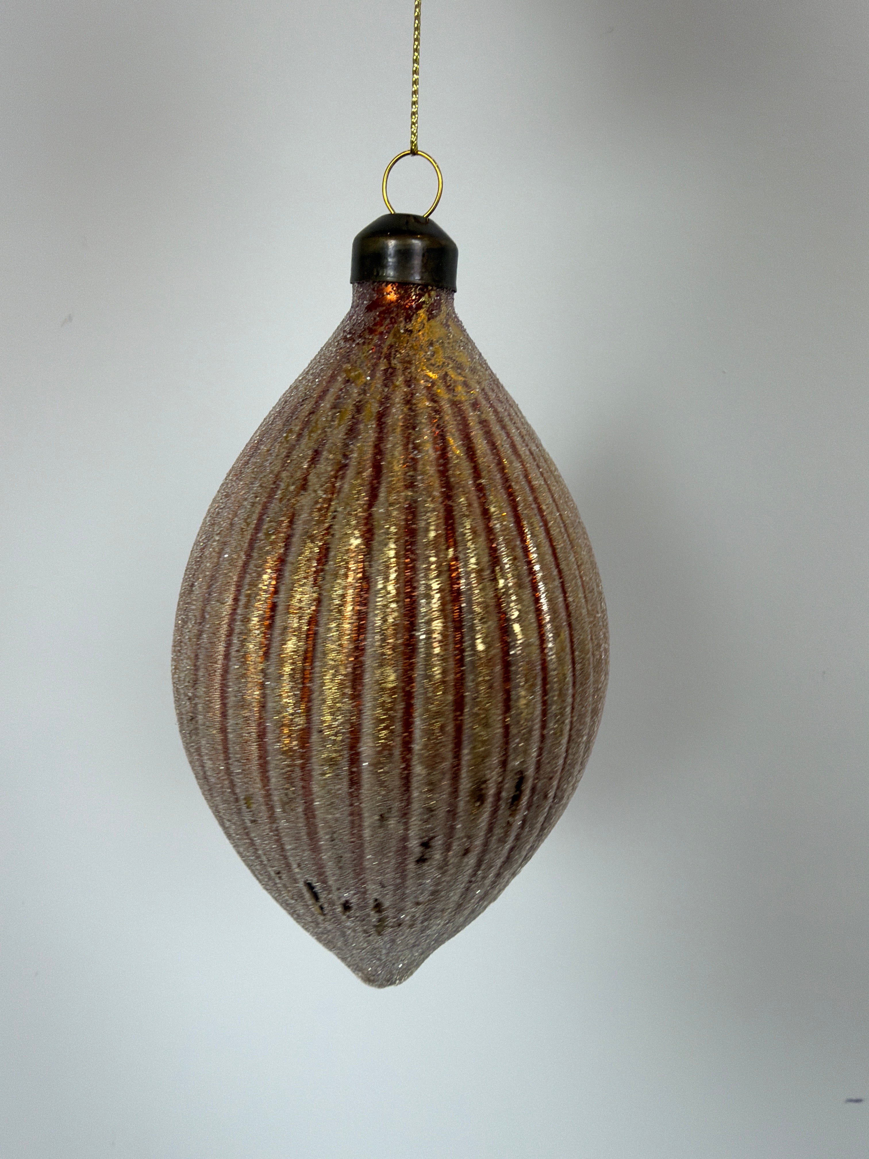 Antique Gold Ribbed Drop Bauble