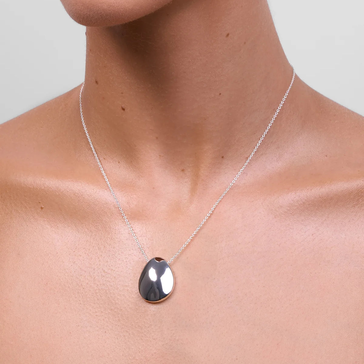 Chloesilvernecklace1.webp