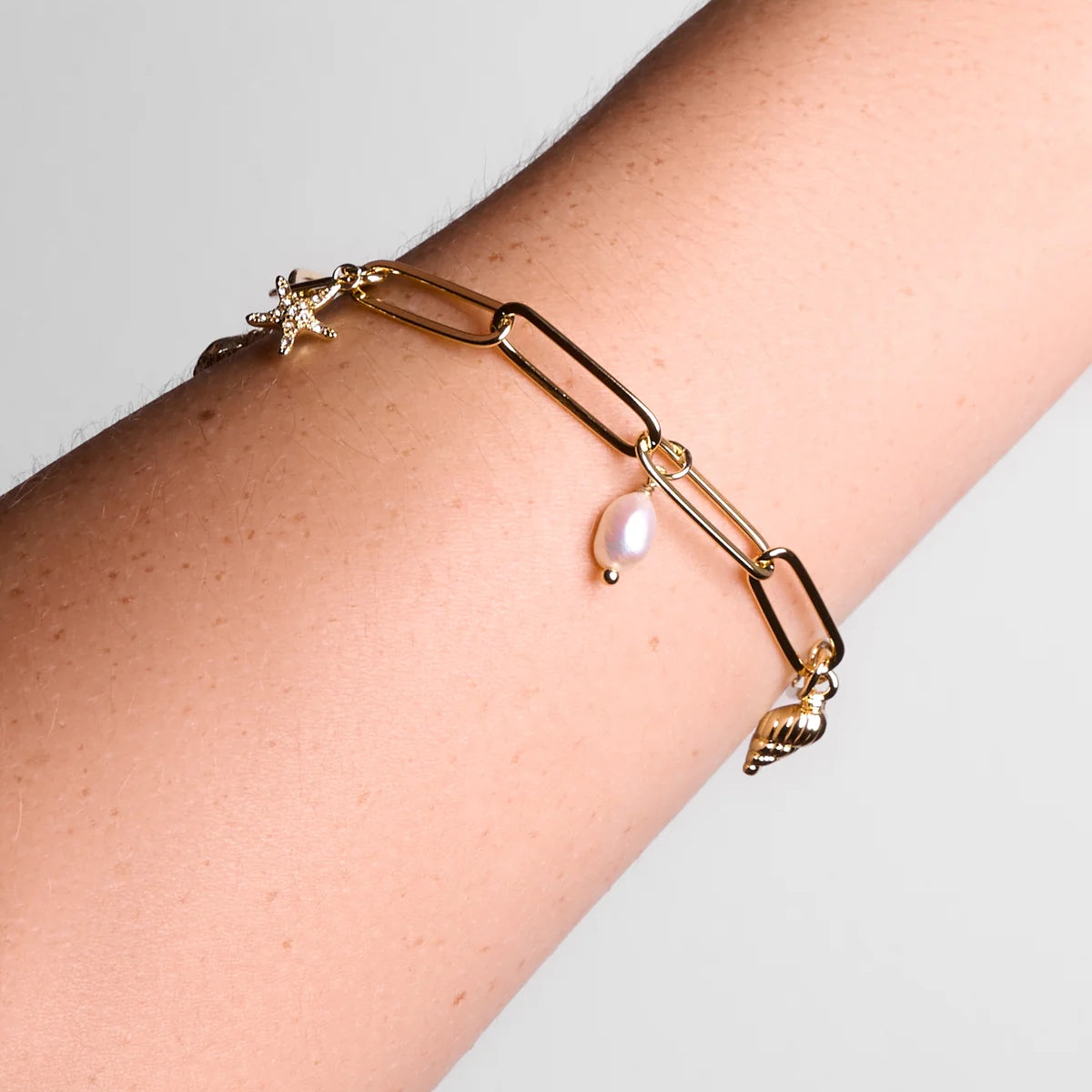 Coastsilverbracelet1.webp