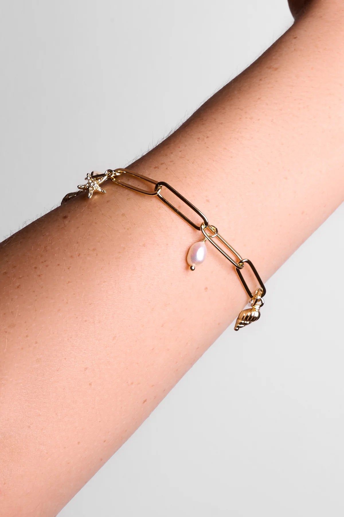 Coastsilverbracelet1.webp