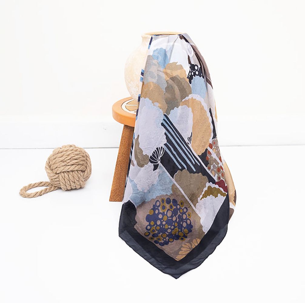 Daisy Floral Pure Silk Square 100