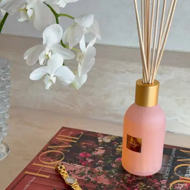 GF_MD26_250ml_Radiance_in_Bloom_Vibes_3.webp