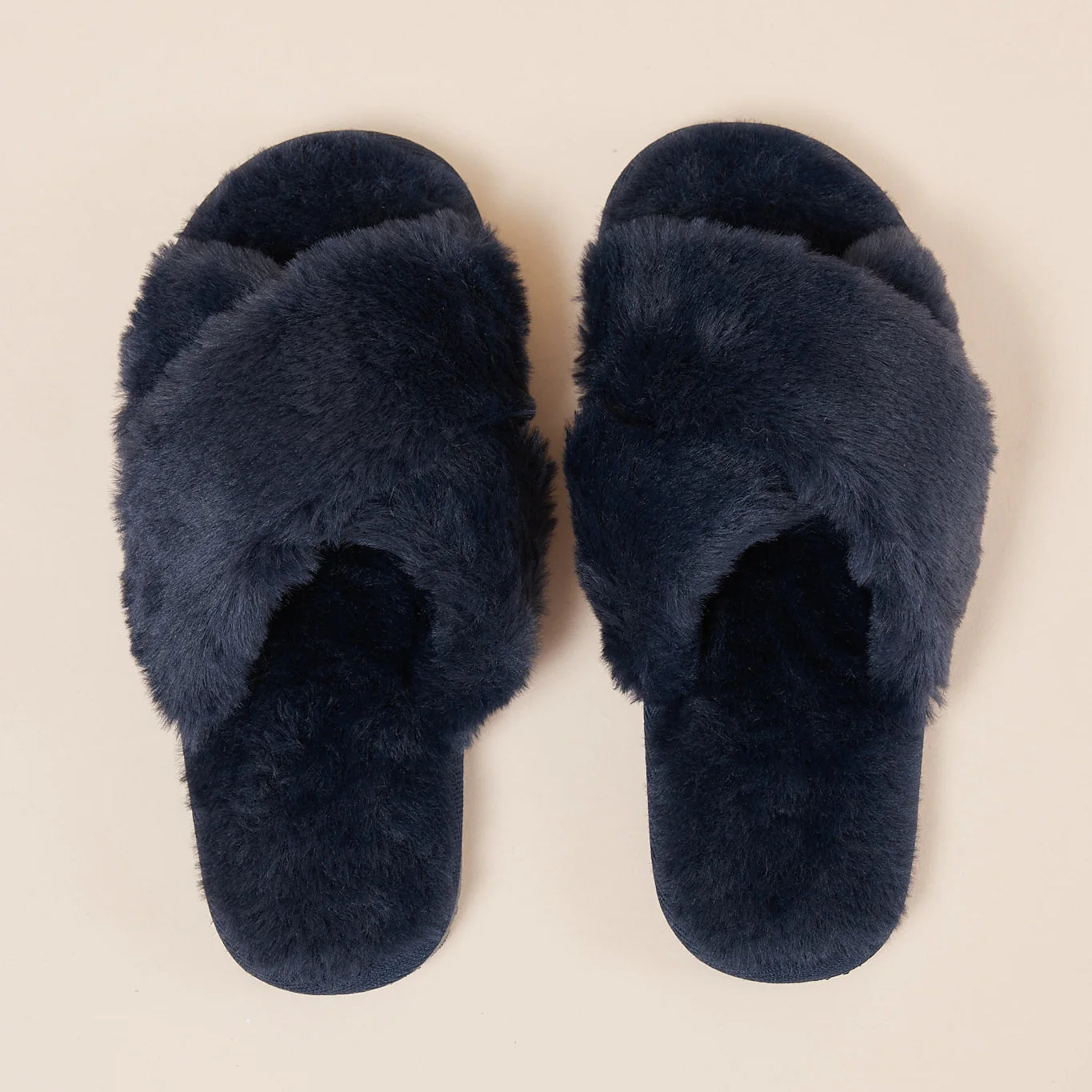 Gingerlillynavyslippers.webp