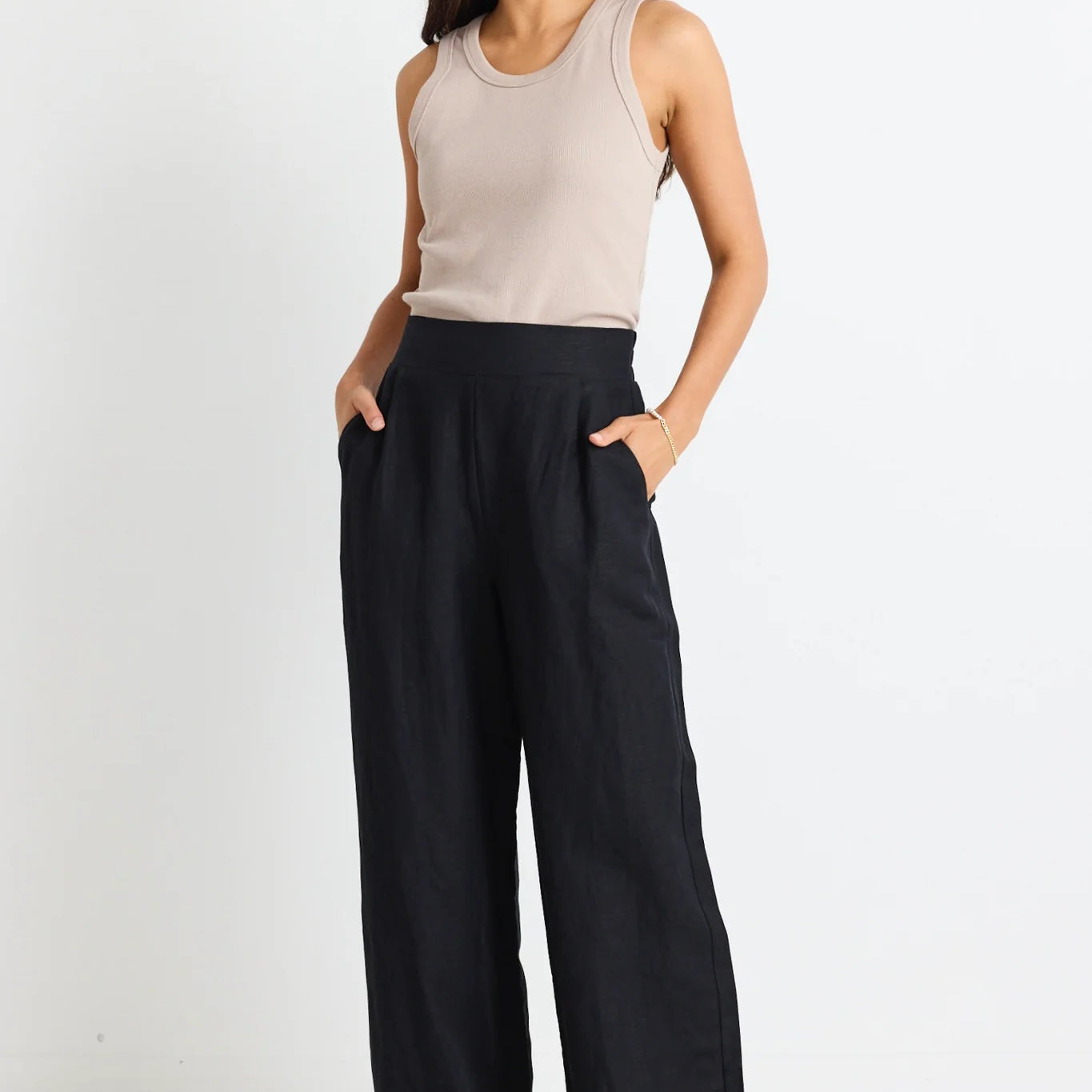 Guardianblacklinenpants2.webp