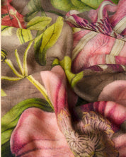 Powder Wool Wraparound Botanical