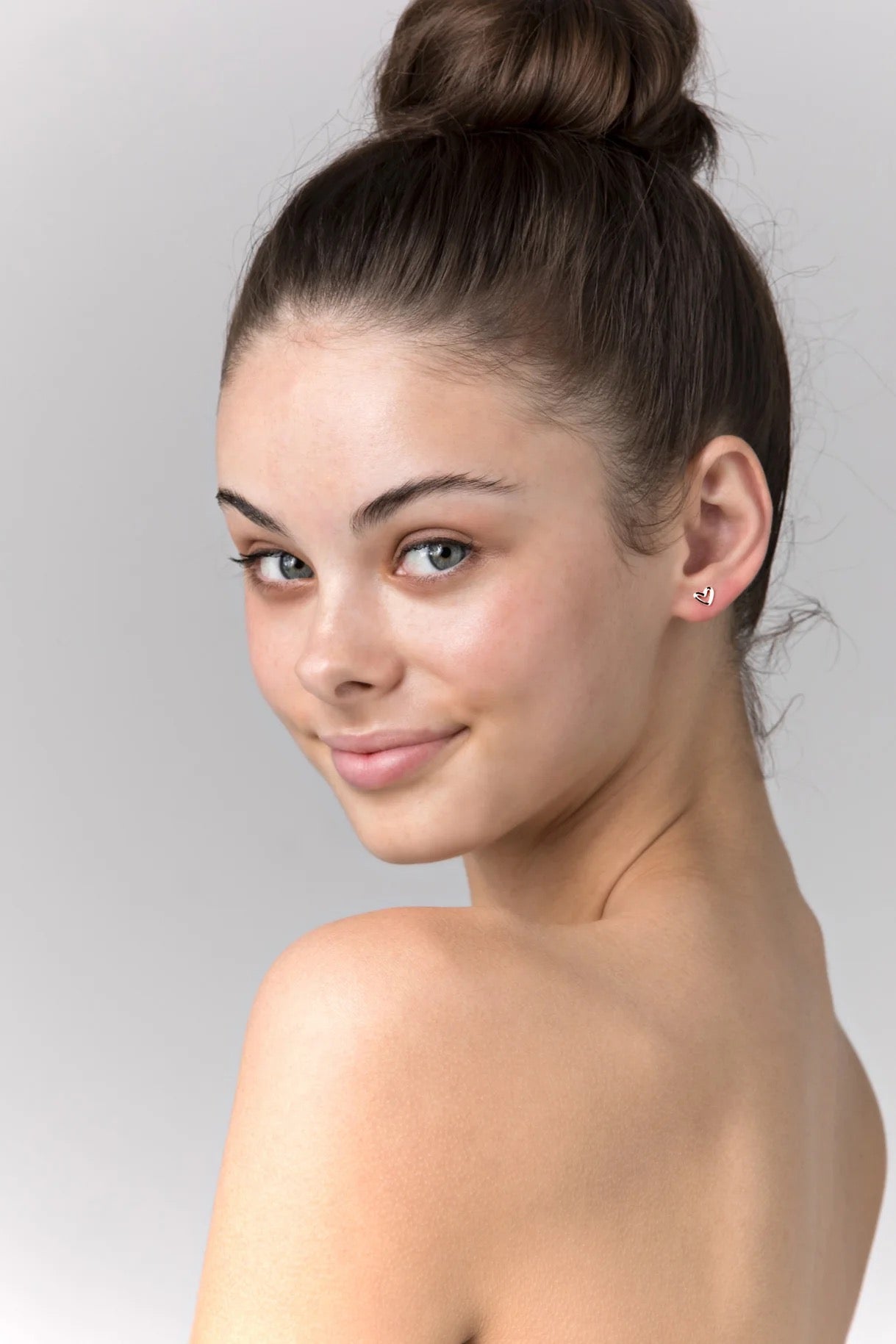 LIBERTE Petite Heart Gold Earring