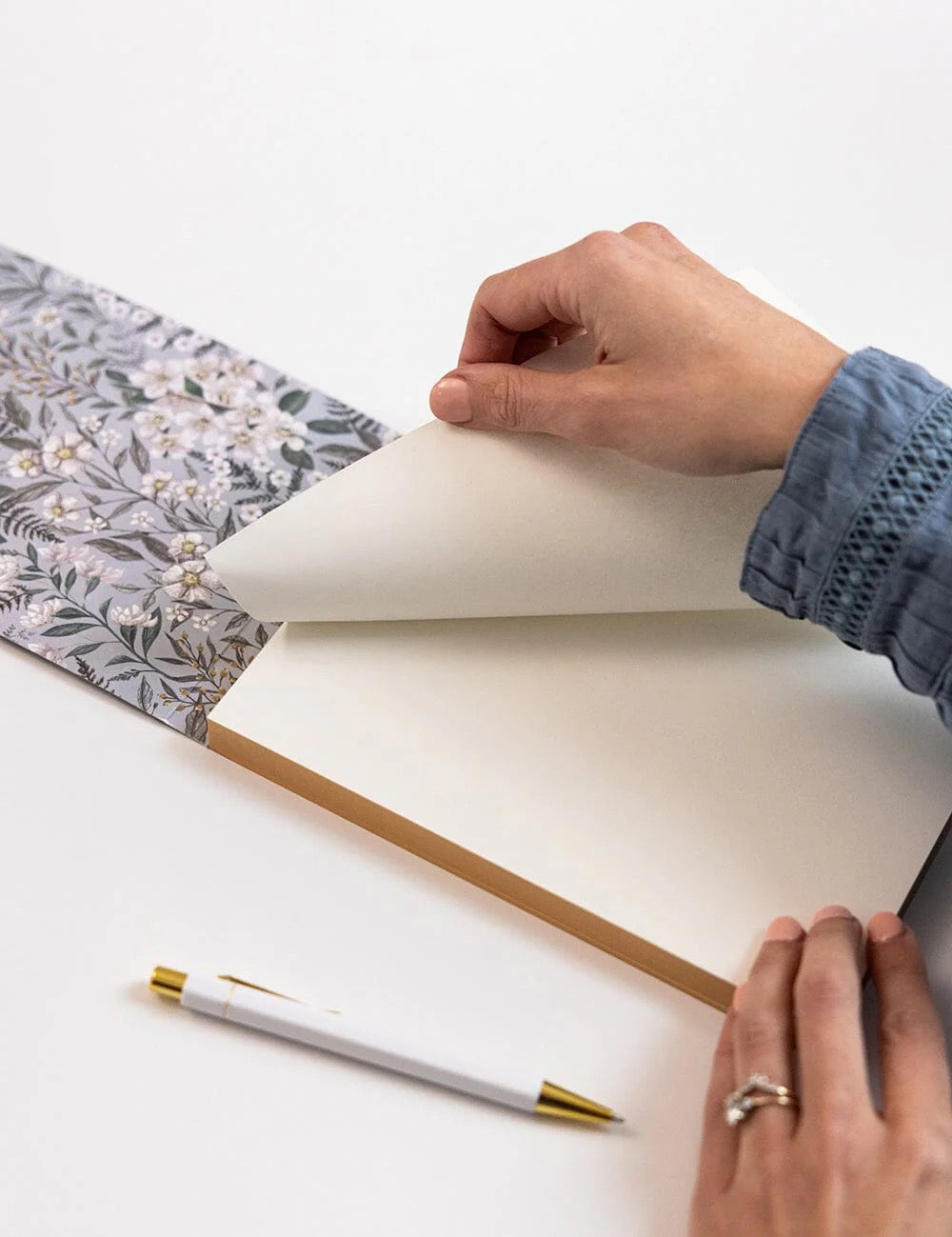 Ivory Garden Desktop Notepad Jotter