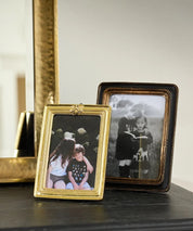 Ribbed Bee Photo Frame Gold