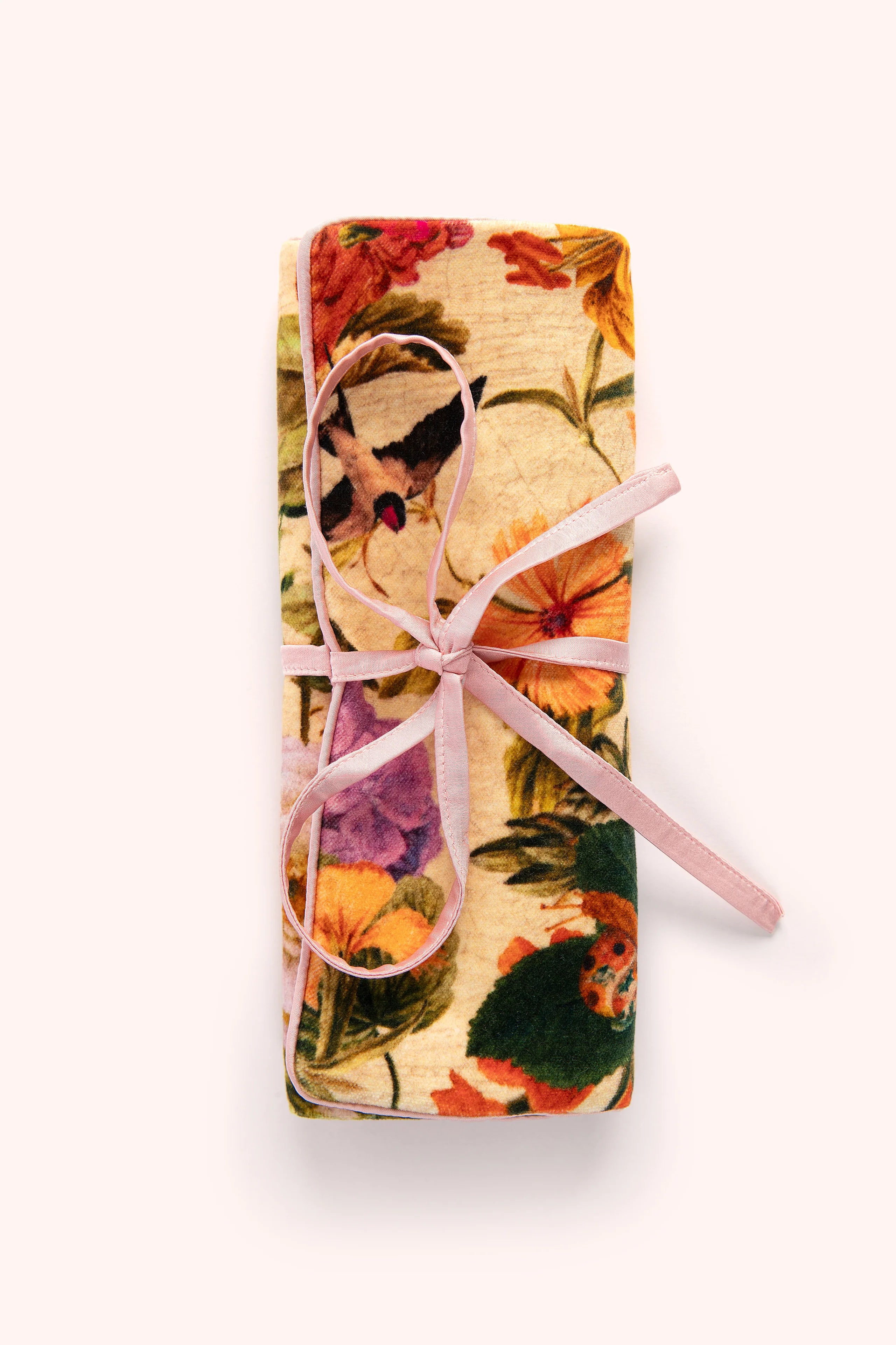 Powder Jewellery Roll Cream Posy