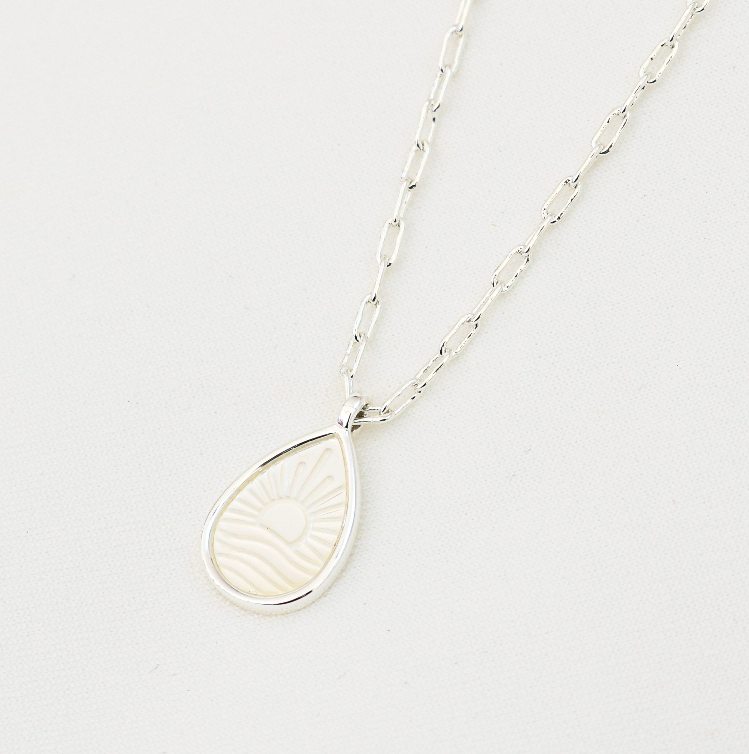 Love Lunamei Kailani Necklace Silver