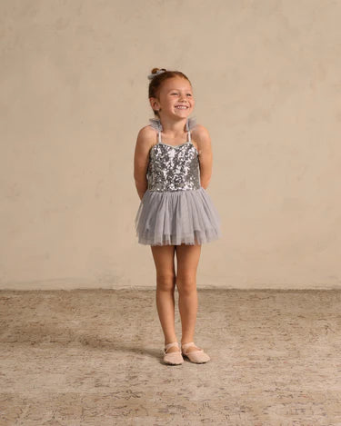 NL107-FROST-STUDIO-4_6afc570b-f267-4524-9fd0-d993d43d662c.webp