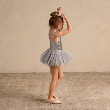 NL107-FROST-STUDIO-6_a3be2a61-e492-4c02-9057-96805e614dd2.webp