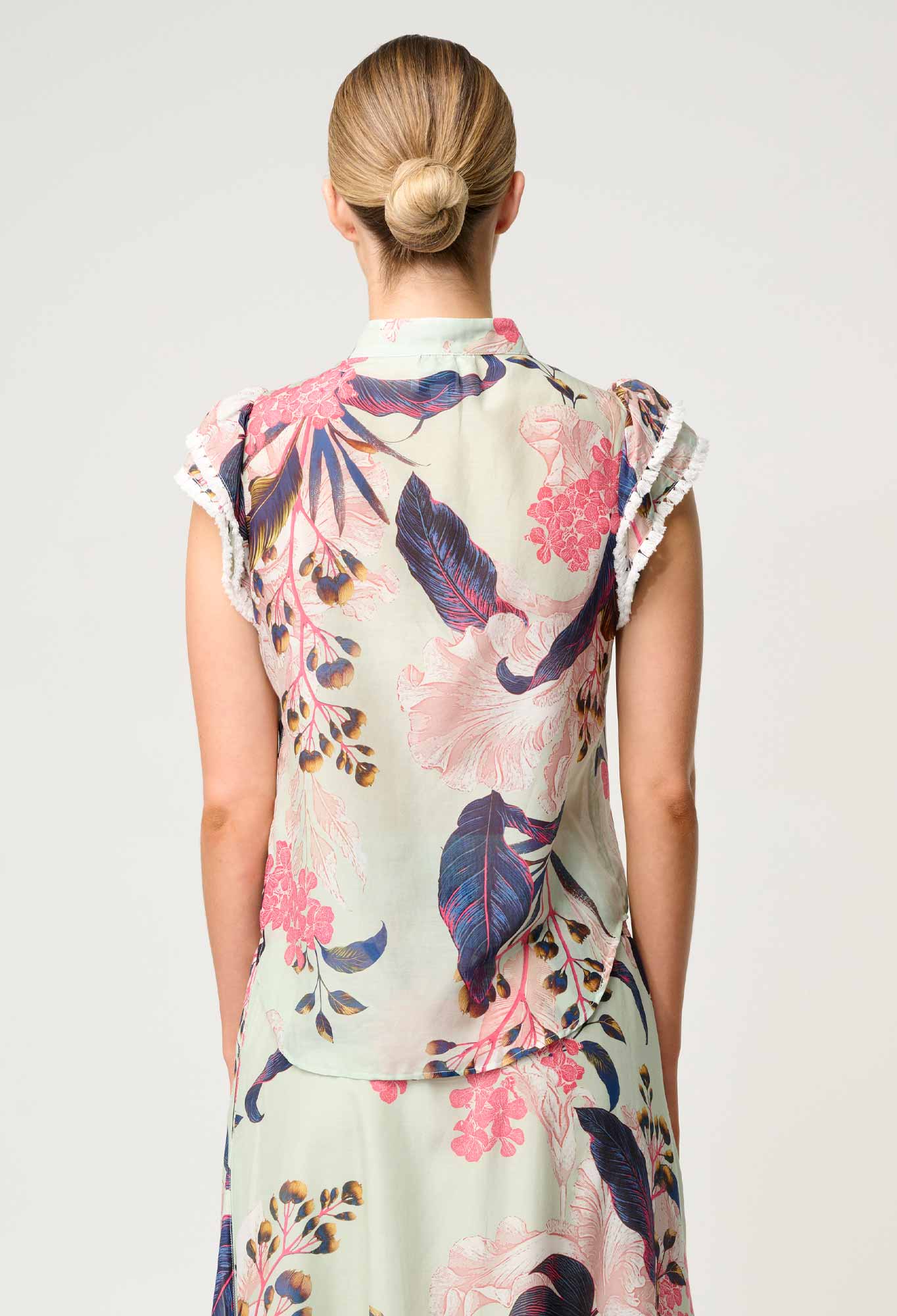 Once Was Luma Cotton Silk Flutter Sleeve Top In Oasis Flora