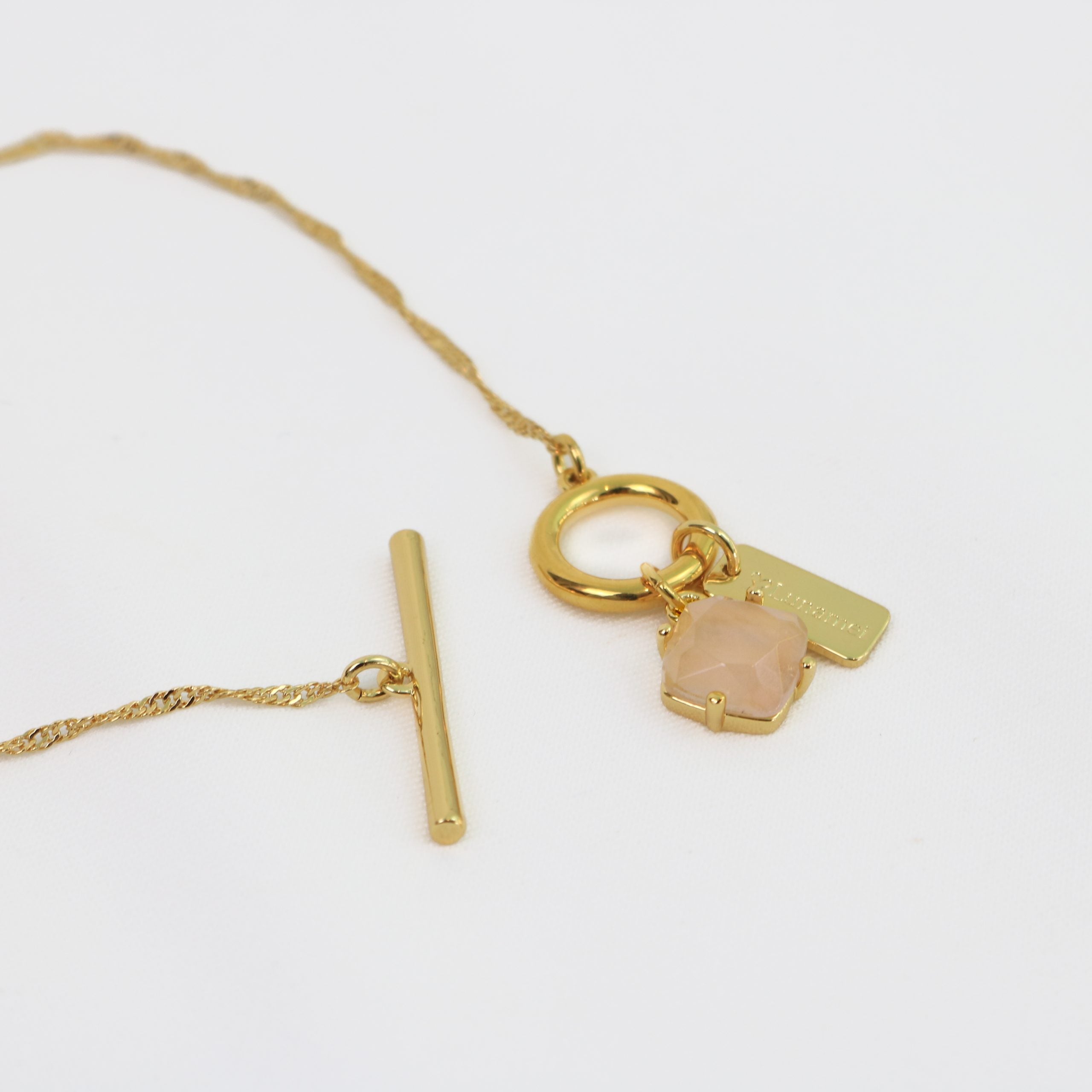 Pure-Necklace-with-Rose-Quartz-Gold-scaled_9baff1c5-39f2-4675-b9c0-8e118f676a7e.jpg