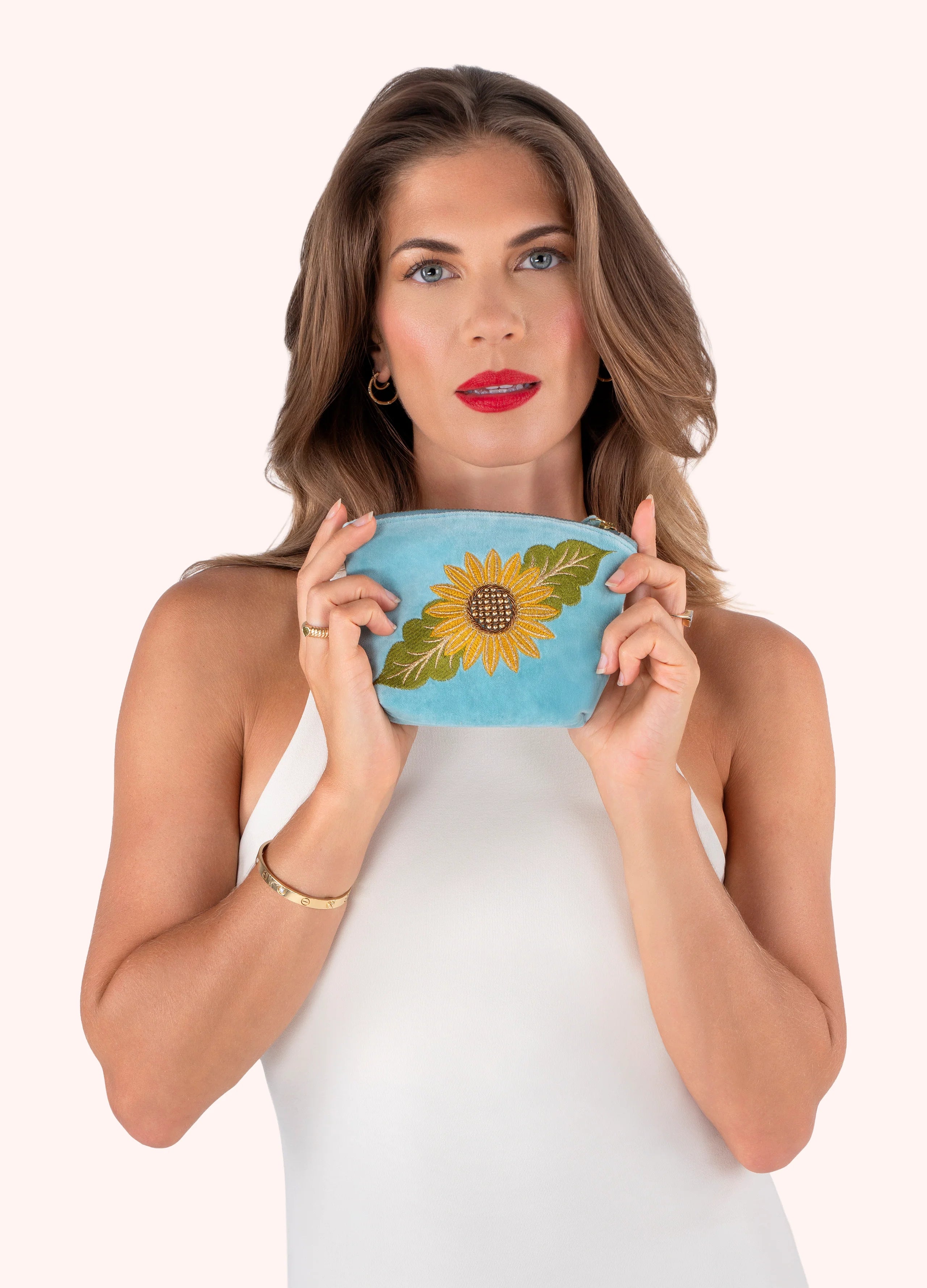 Sunflowerpouch1.webp
