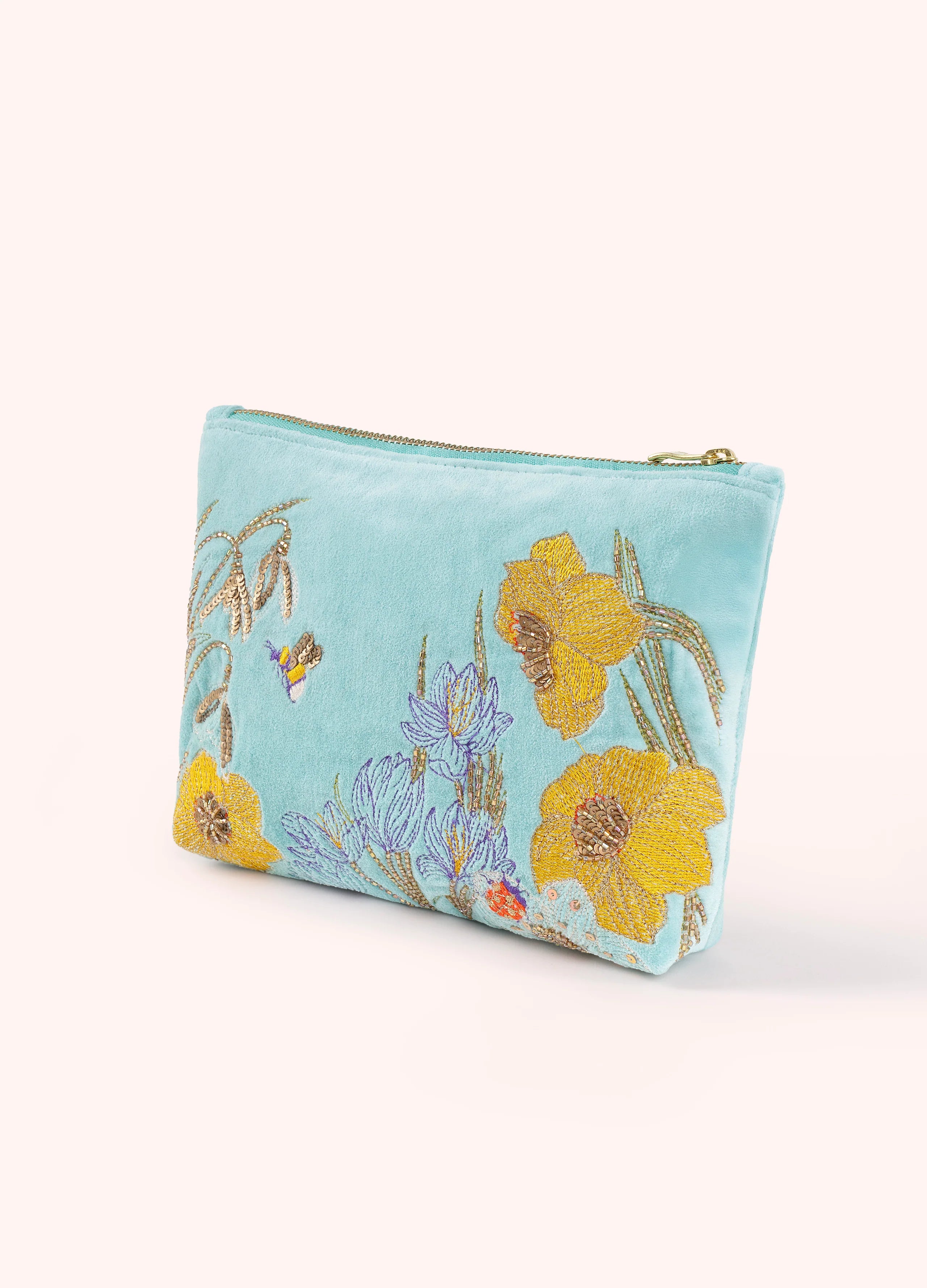 Wildflowermeadowbag.webp