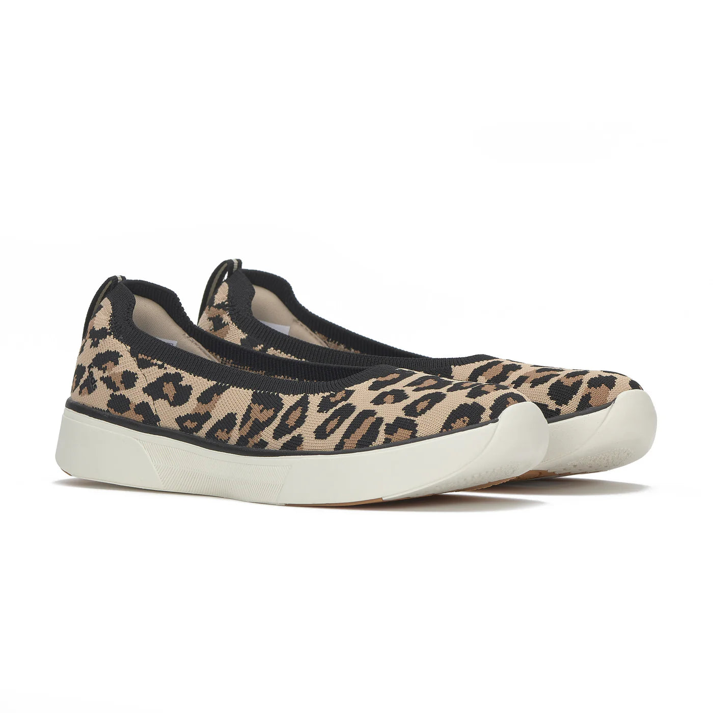 Keds BlissWalk Skimmer Knit Leo Tan Black slip on skimmer sneakers angled view leopard print knit upper lightweight EVA midsole cushioned BlissFoam Tech insole flexible traction outsole comfortable casual women’s fashion shoes