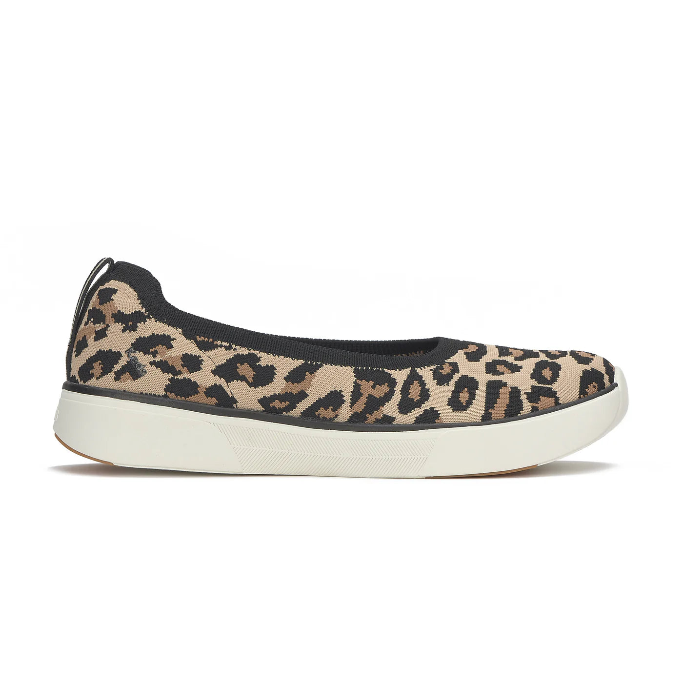 Keds BlissWalk Skimmer Knit Leo Tan Black slip on women’s sneakers leopard print knit upper lightweight cushioned BlissFoam Tech footbed breathable lining removable antimicrobial insole flexible rubber outsole washable comfortable everyday casual flats
